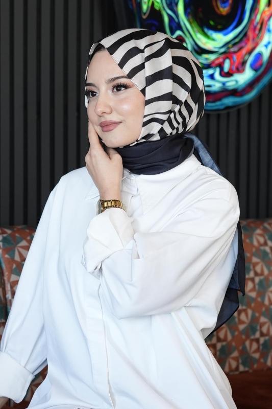 Çizgili Desen Siyah - Beyaz Soft Pamuk Şal - 2